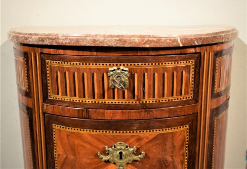 Antiquités - Petite commode demi-lune - époque Louis XVI